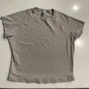 Skims Vintage Cropped Raglan T-Shirt